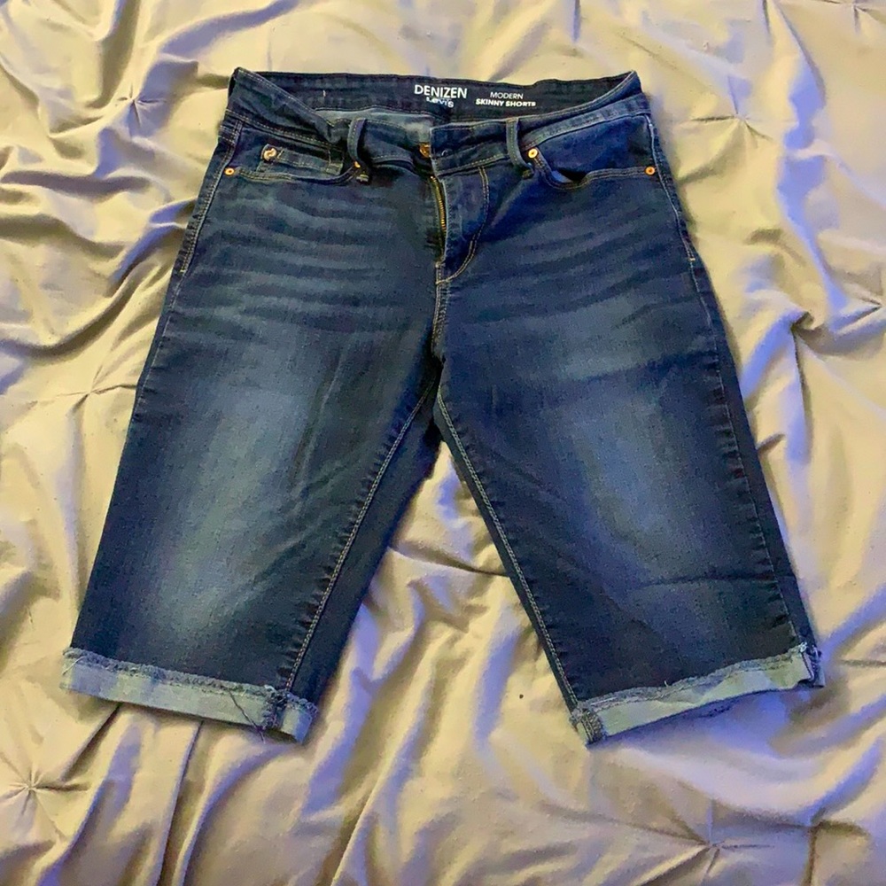 Skinny shorts